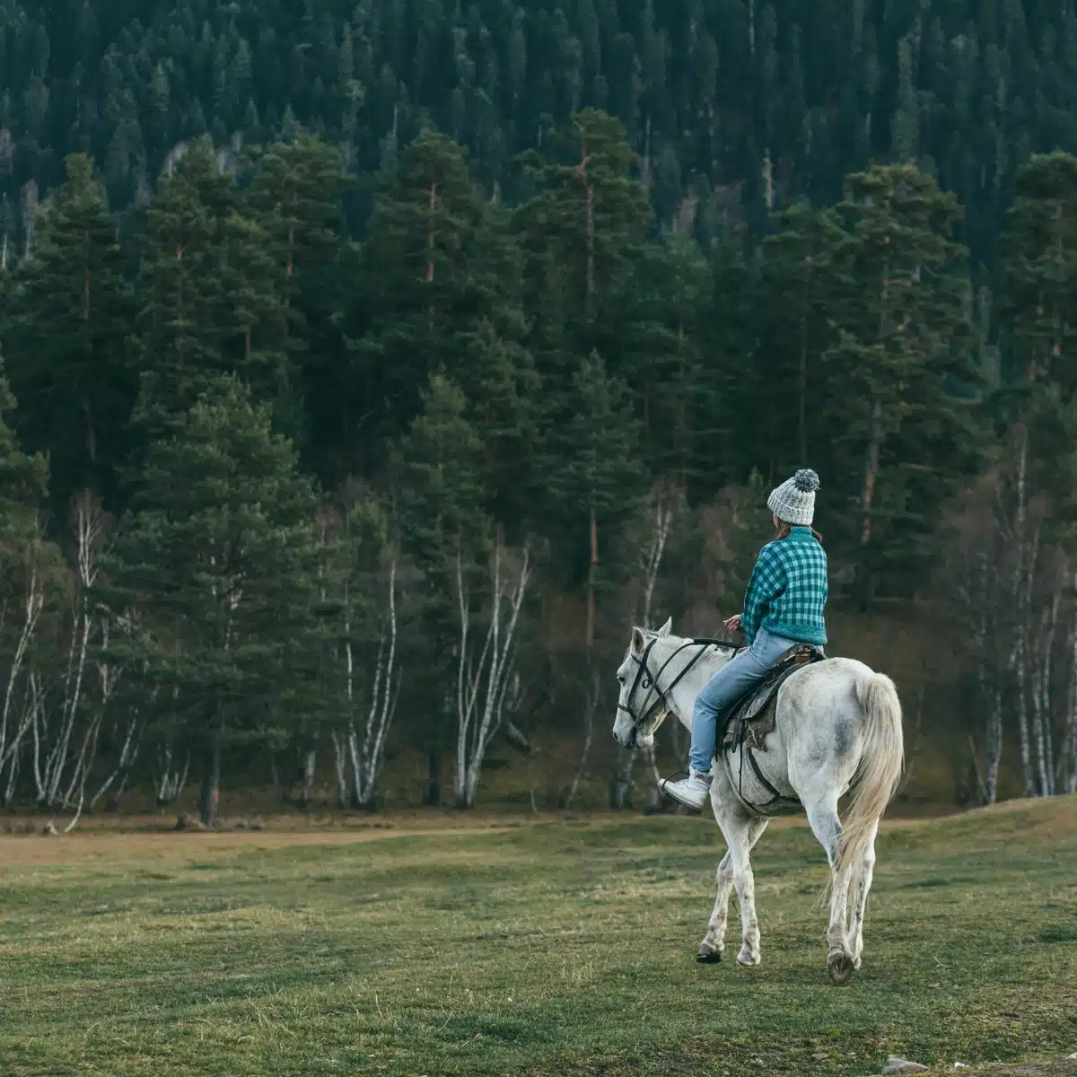 Les 5 indispensables à avoir dans sa garde-robe pour l’équitation