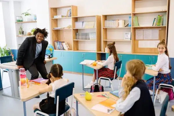 Les bénéfices et obstacles de l’enseignement à domicile