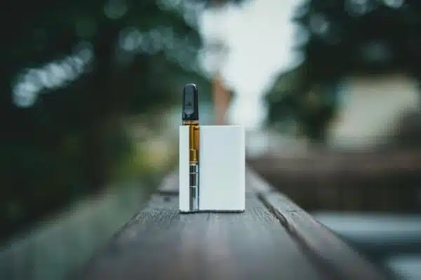 Découvrez la marque de cigarettes électroniques la plus populaire du marché !
