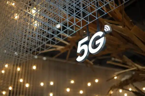 Les aspects positifs et négatifs de la technologie 5G : tout ce que vous devez savoir