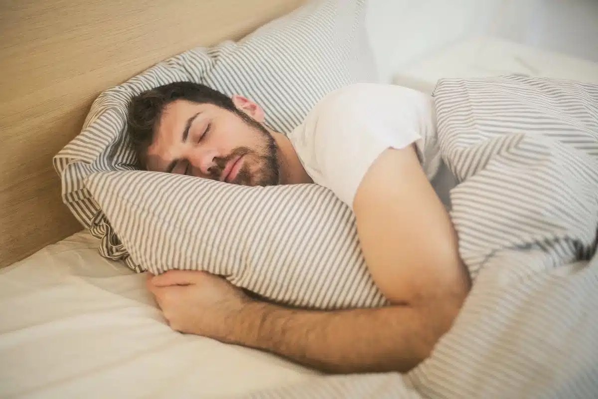 Les bienfaits d’un sommeil réparateur et les effets néfastes d’une mauvaise nuit de sommeil sur la santé