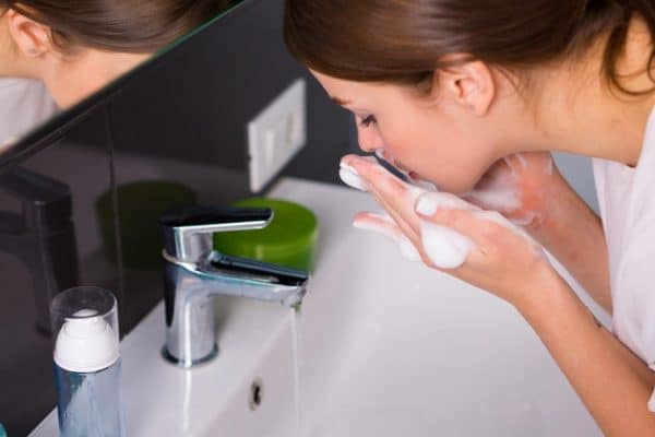 Comment nettoyer son visage naturellement ?