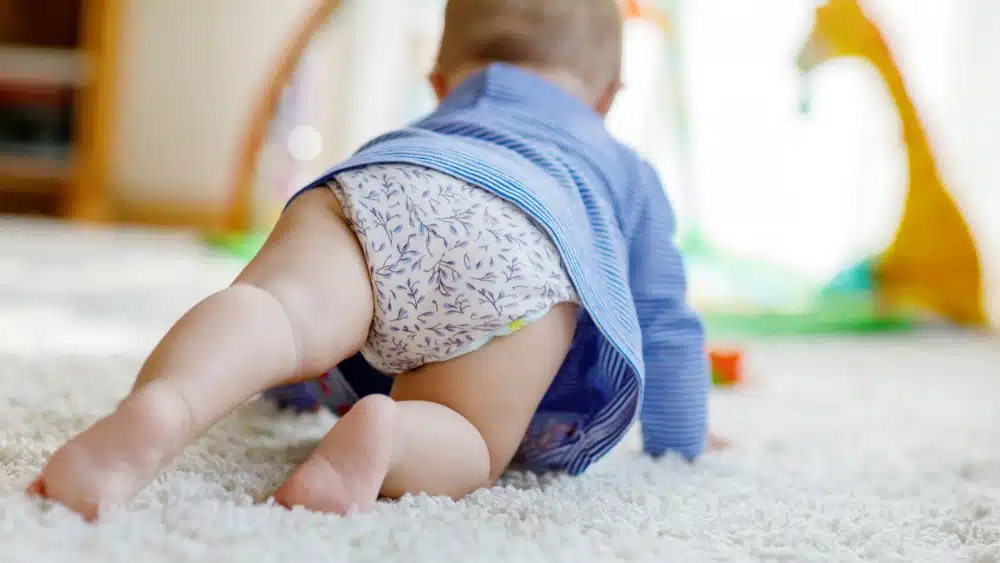 Comment changer une couche Pampers pour bébé ?