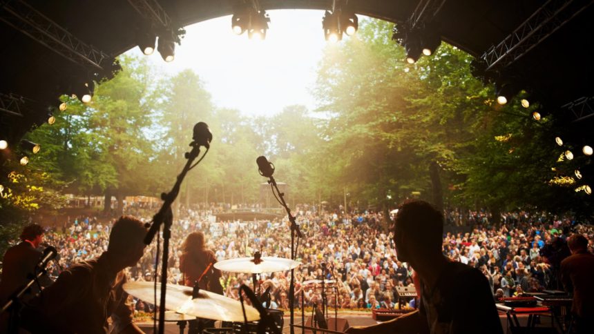 Expérience unique : pourquoi les festivals de musique font vibrer le public ?
