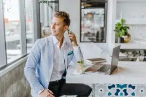 Les étapes essentielles pour sélectionner l’agent immobilier idéal