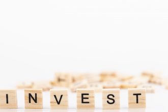 Investir dans l’iroko zen : une nouvelle approche de l’investissement immobilier